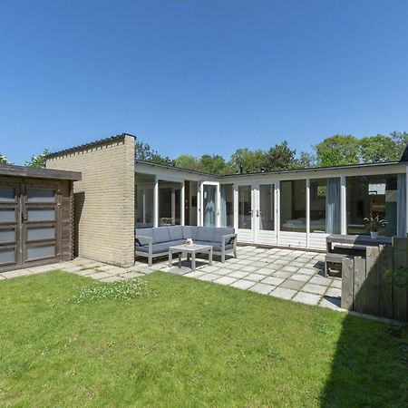 Cozy Bunglow With Garden Sint Maartensvlotbrug Bagian luar foto